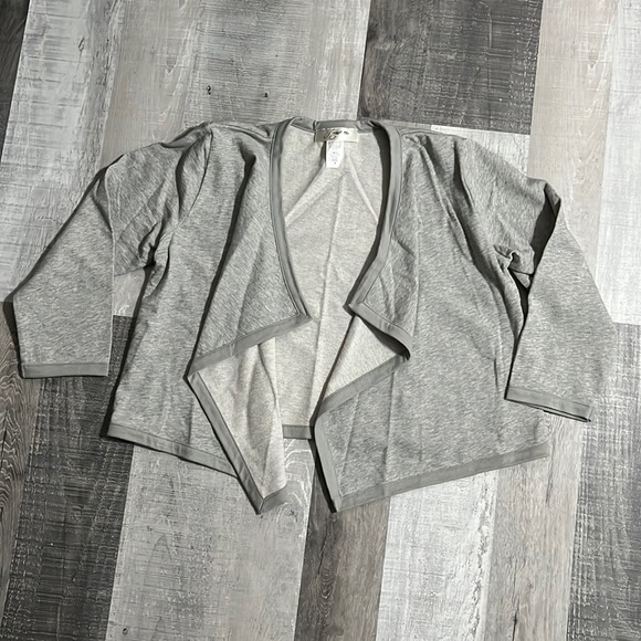 NWOT Forgiveness Open Front Knit Waterfall Sweater Cardigan Sz Medium Light Gray - Picture 2 of 6